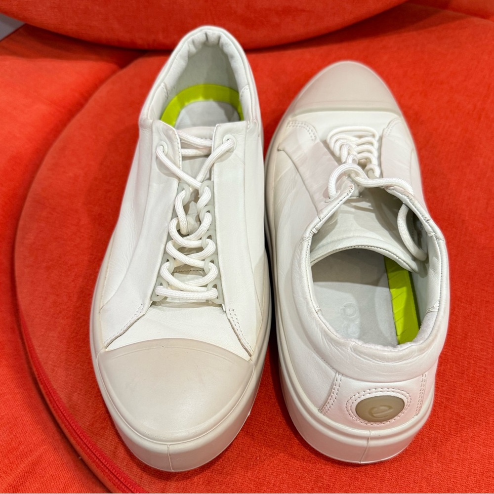 Ecco Sneakers